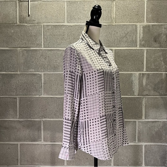 Equipment femme silk button down shirt. - Picture 3 of 10